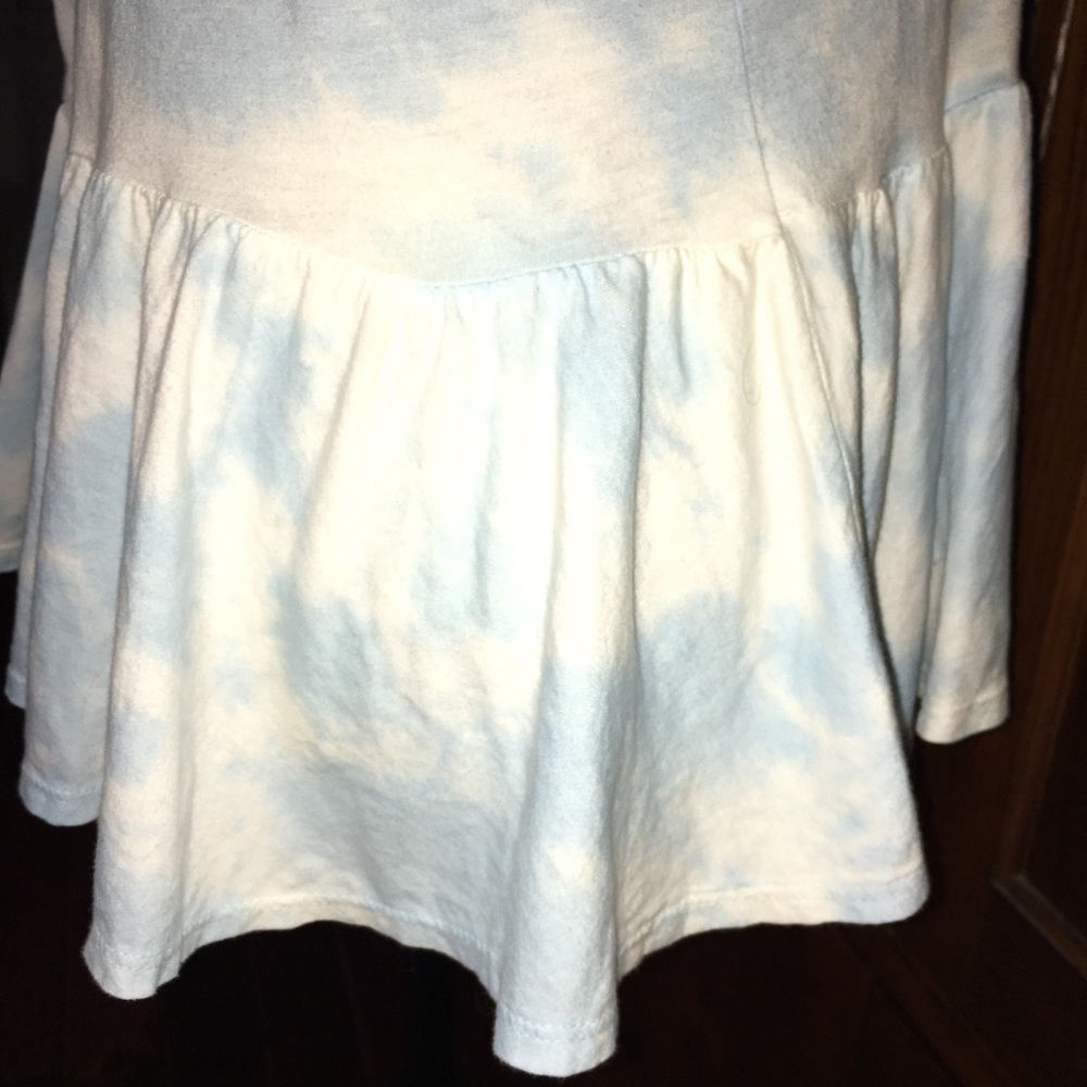 ❤️TIE DYED DAYDREAMER LA RUFFLE BOTTOM TEE T SHIRT CLOUDS - Picture 9 of 13